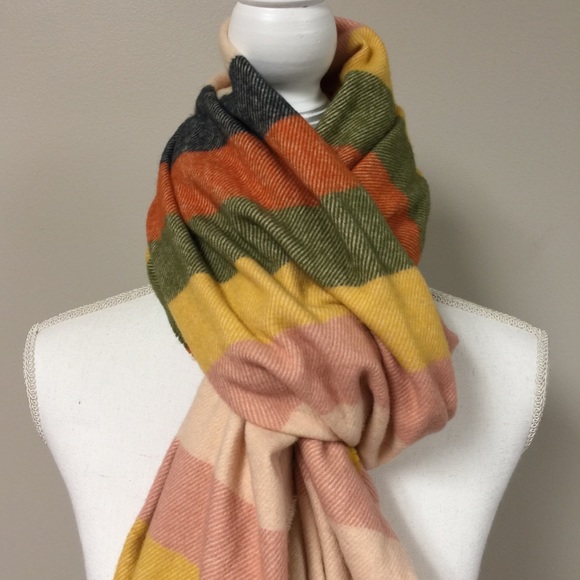 🧣3/$20🧣A NEW DAY Striped Scarf - Picture 2 of 5